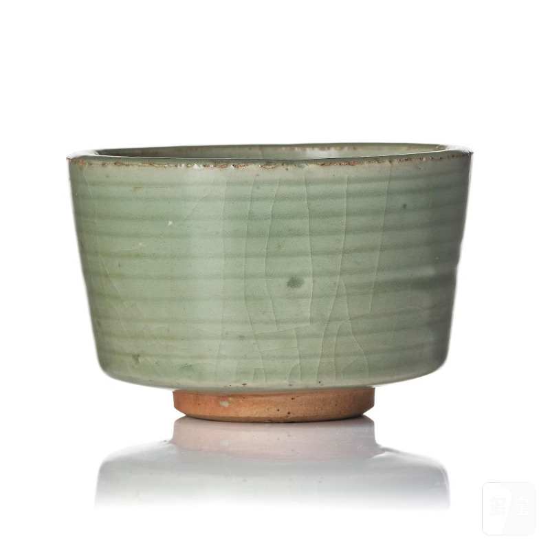 A celadon glazed censer,